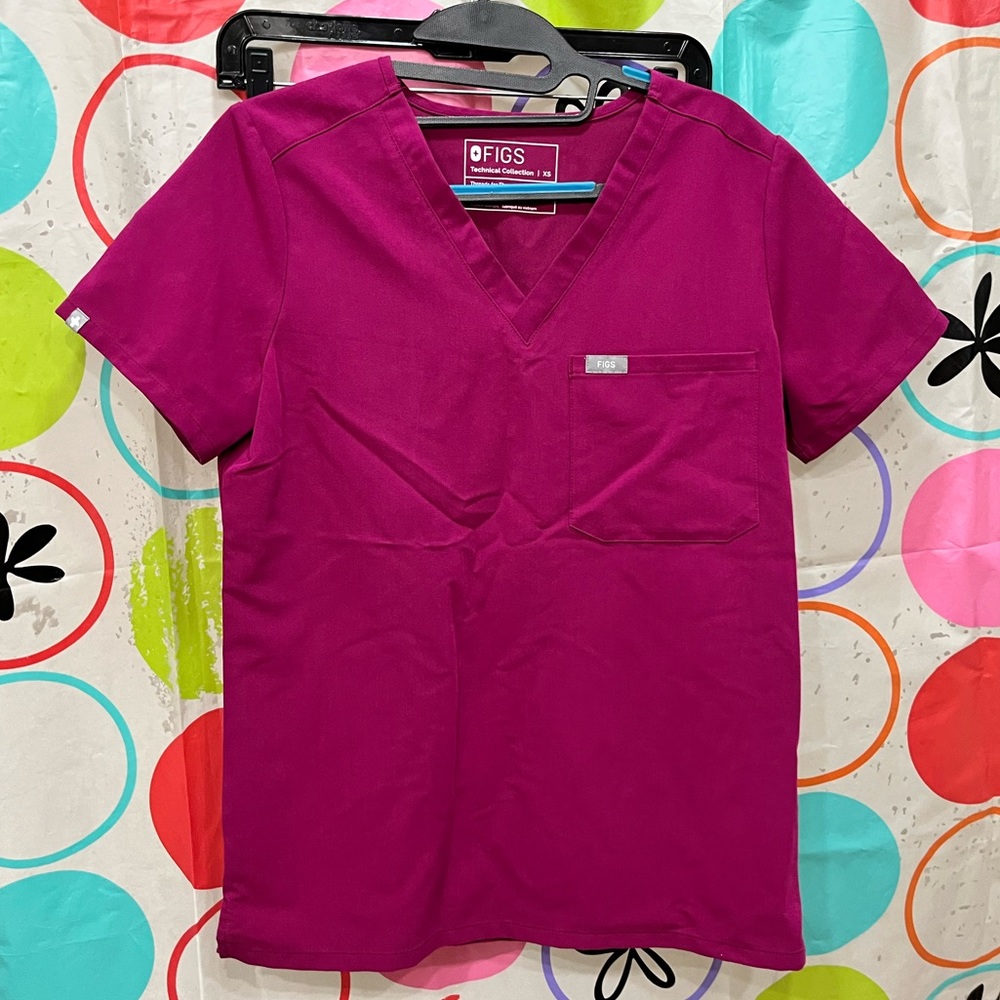 magenta figs scrubs set